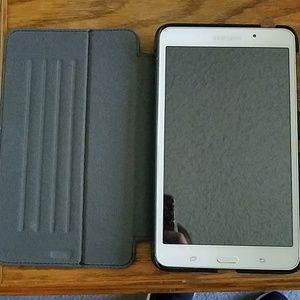 Galaxy tab 4 7inch 8GB